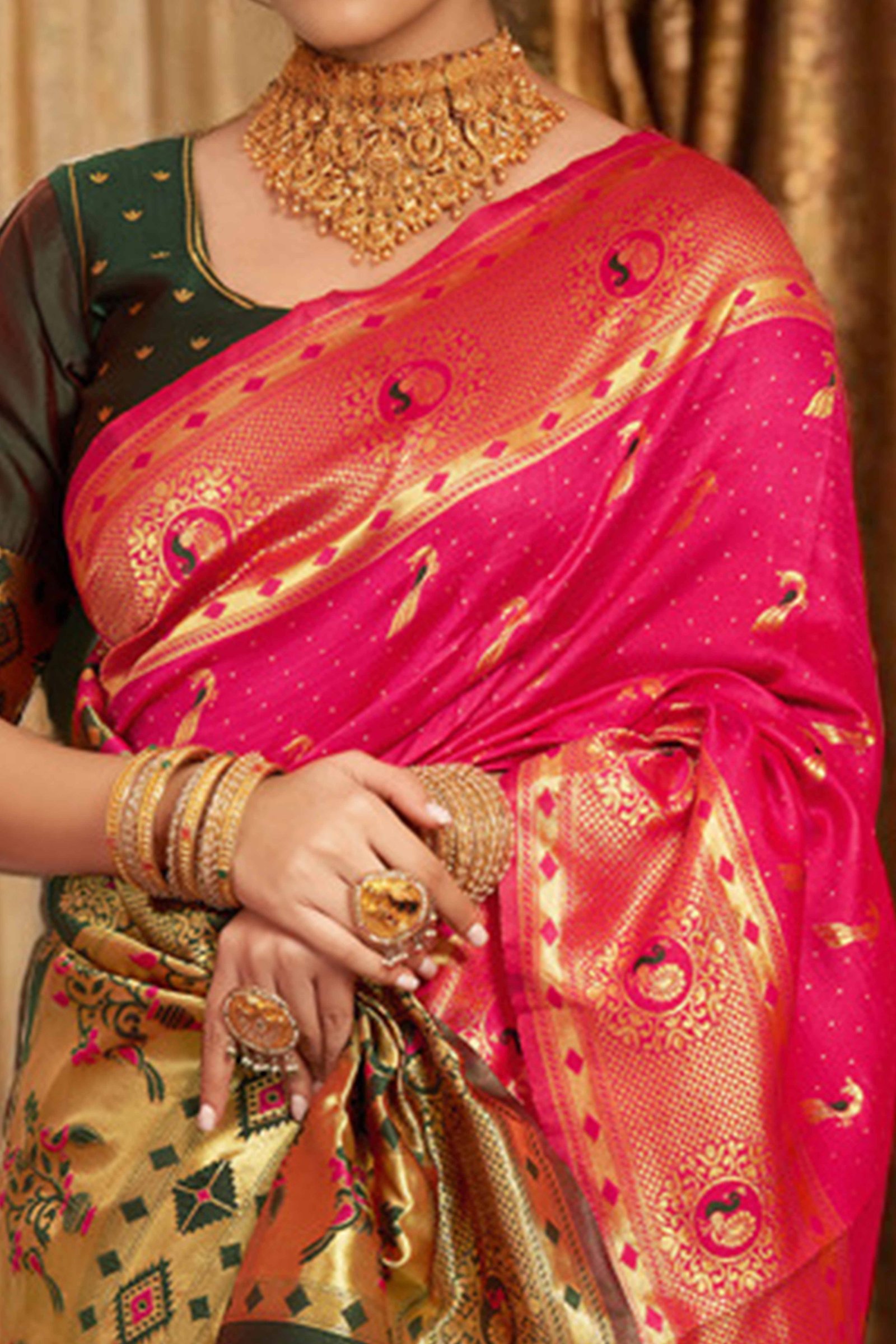 Pink Paithani Silk Blend Saree Featuring Intricate Zari Peacock & Floral Weaving - Image 2