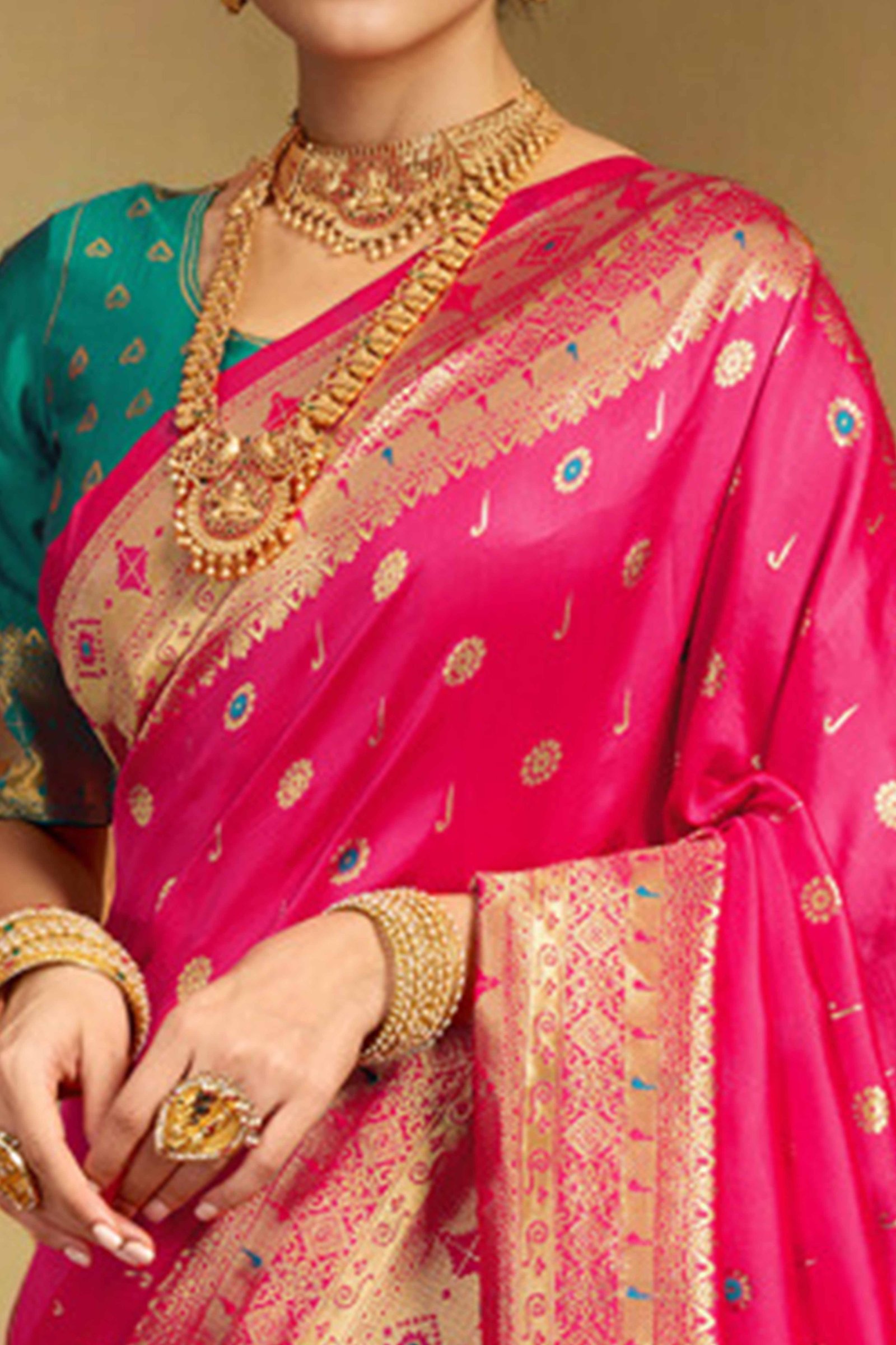 Pink Silk Blend Saree With Traditional Paithani Zari Weaving Of Peacock & Floral Designs - Image 2