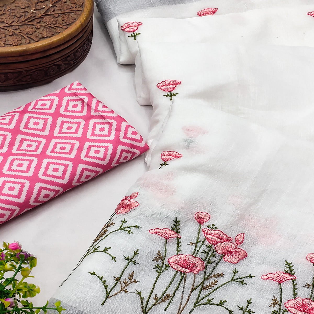 White Pure Linen Saree with Floral Embroidery and Tassel Detailing - Image 2