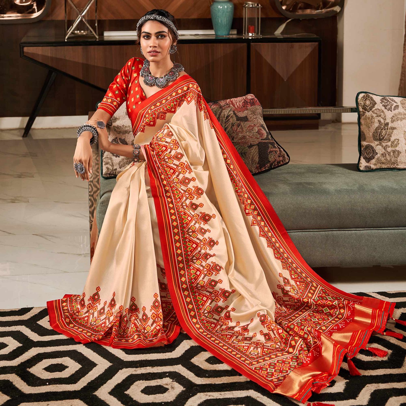 Cream & Red Patola Printed Tussar Silk Saree - Image 4