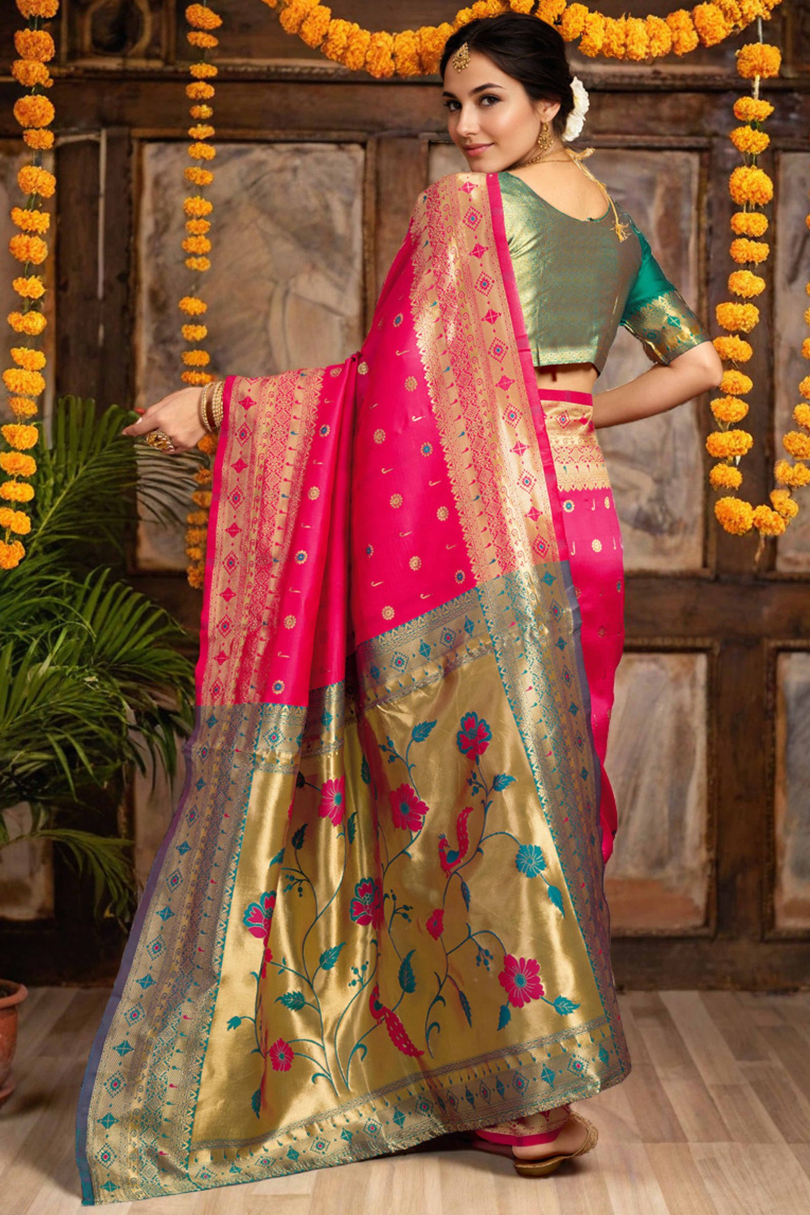 Pink Silk Blend Saree With Traditional Paithani Zari Weaving Of Peacock & Floral Designs - Image 5