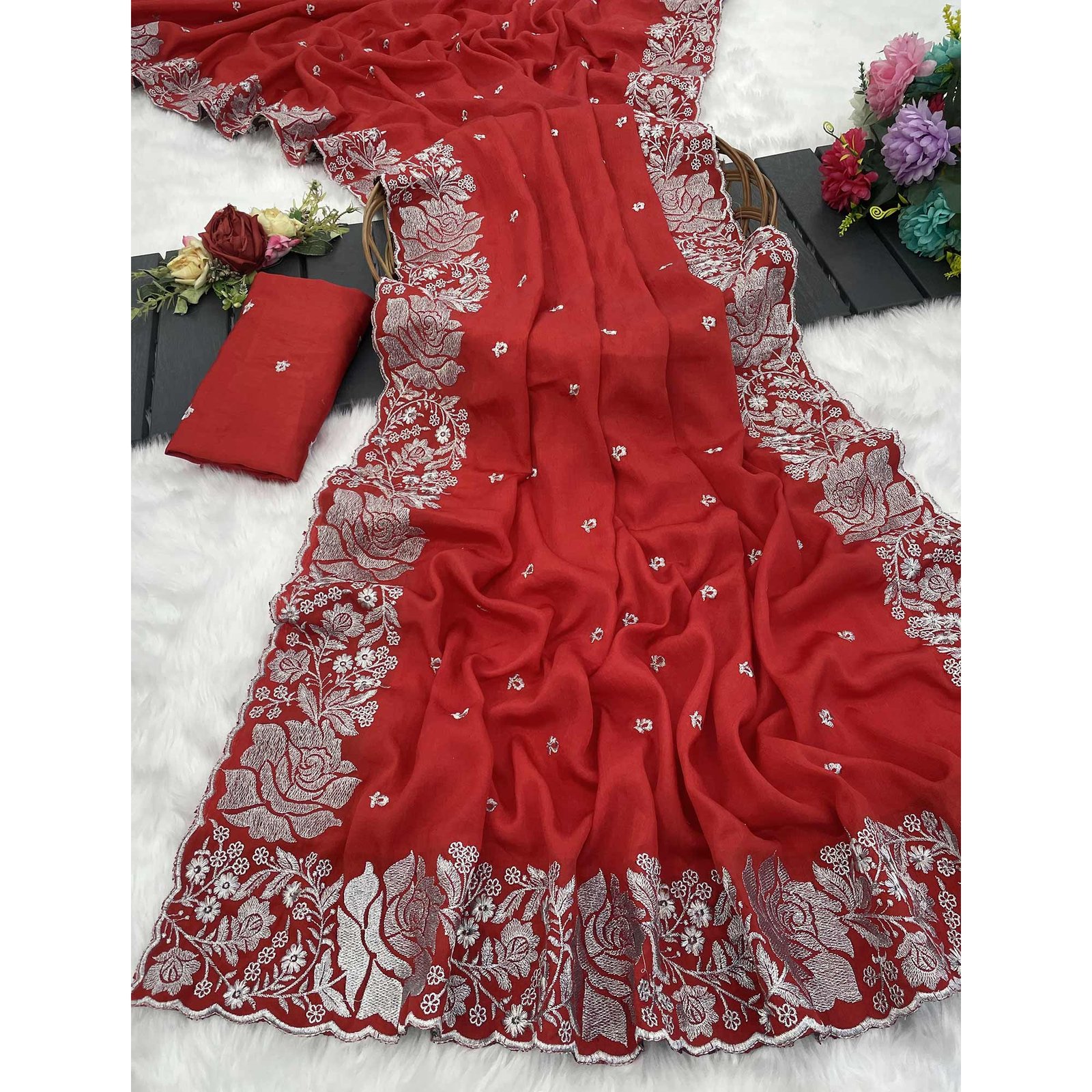 Elegant Red Chinon Chiffon Saree Embellished with Timeless Floral Zari Embroidery - Image 5