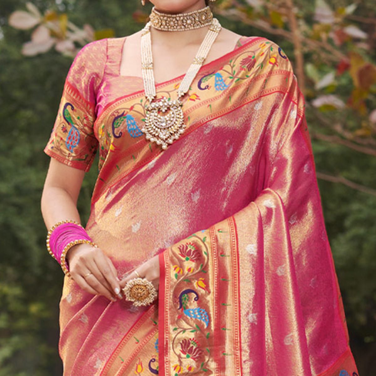 Pink Woven Art Silk Paithani Saree With Tassels - Image 3